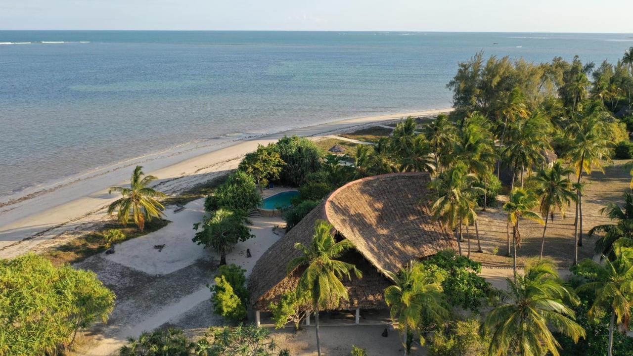 Emayani Beach Lodge Pangani Экстерьер фото
