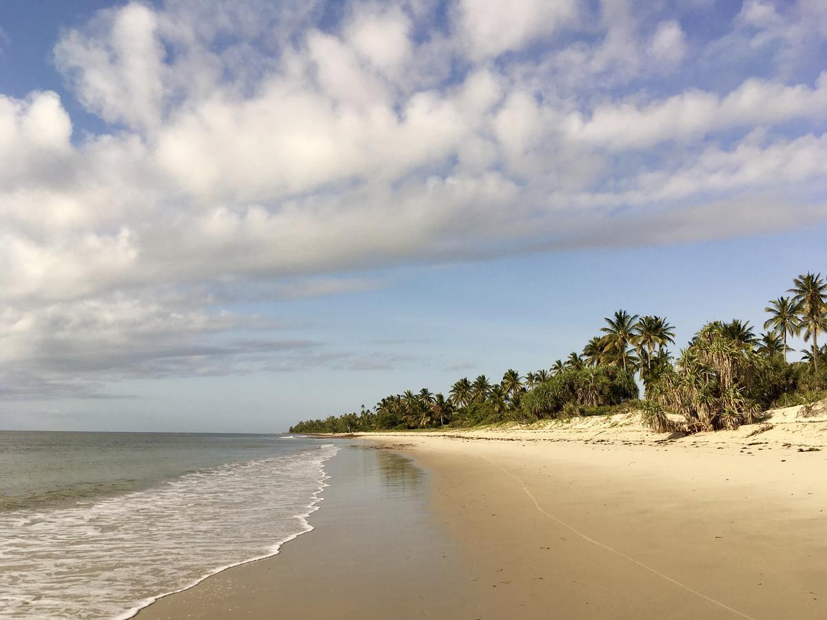 Emayani Beach Lodge Pangani Экстерьер фото