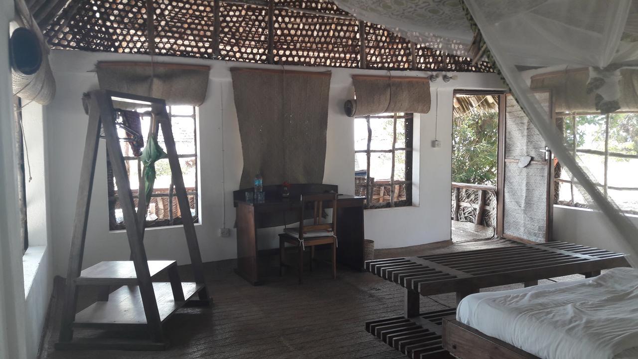 Emayani Beach Lodge Pangani Экстерьер фото