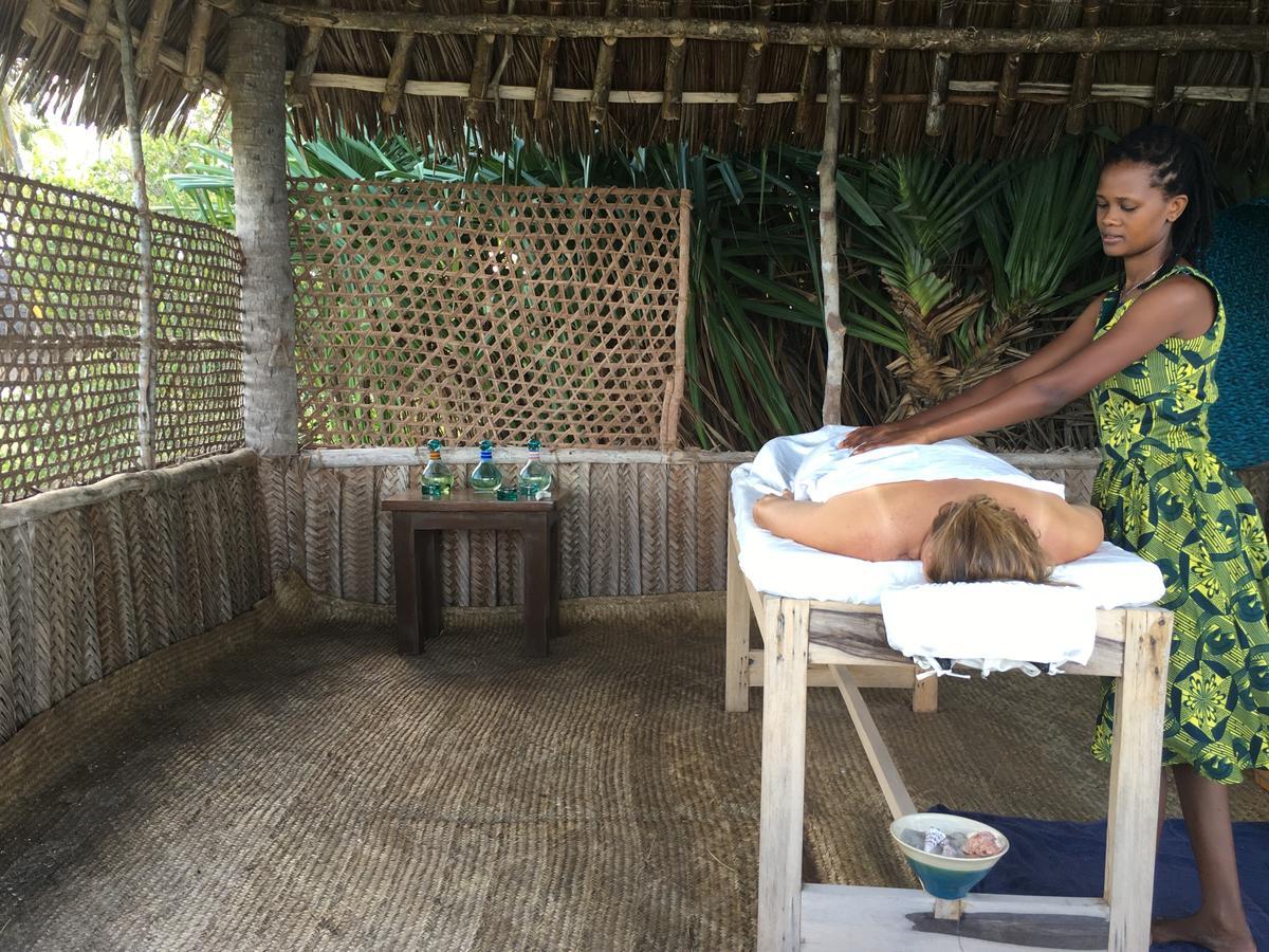 Emayani Beach Lodge Pangani Экстерьер фото