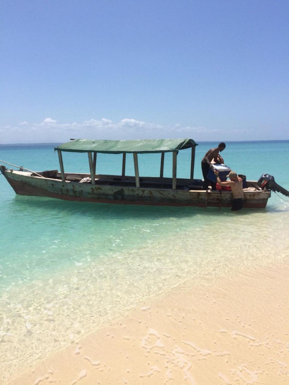 Emayani Beach Lodge Pangani Экстерьер фото